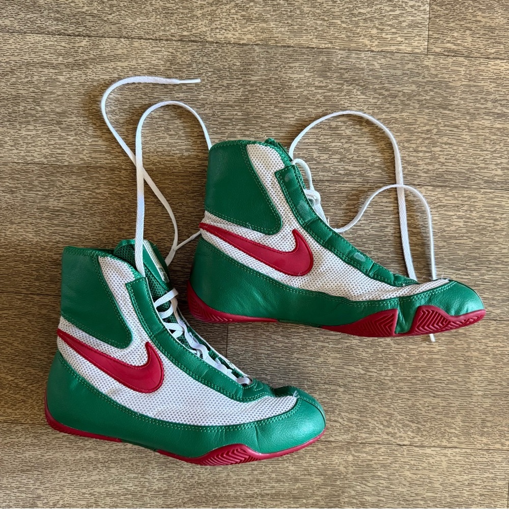 NIKE Machomai Mid Boxing Shoes, Size 5.5, Green/Red, Unisex